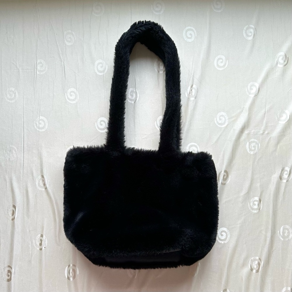brandy melville black fluffy large tote bag